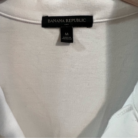 Banana Republic Factory White Top V-Neck Size Medium - Picture 3 of 3